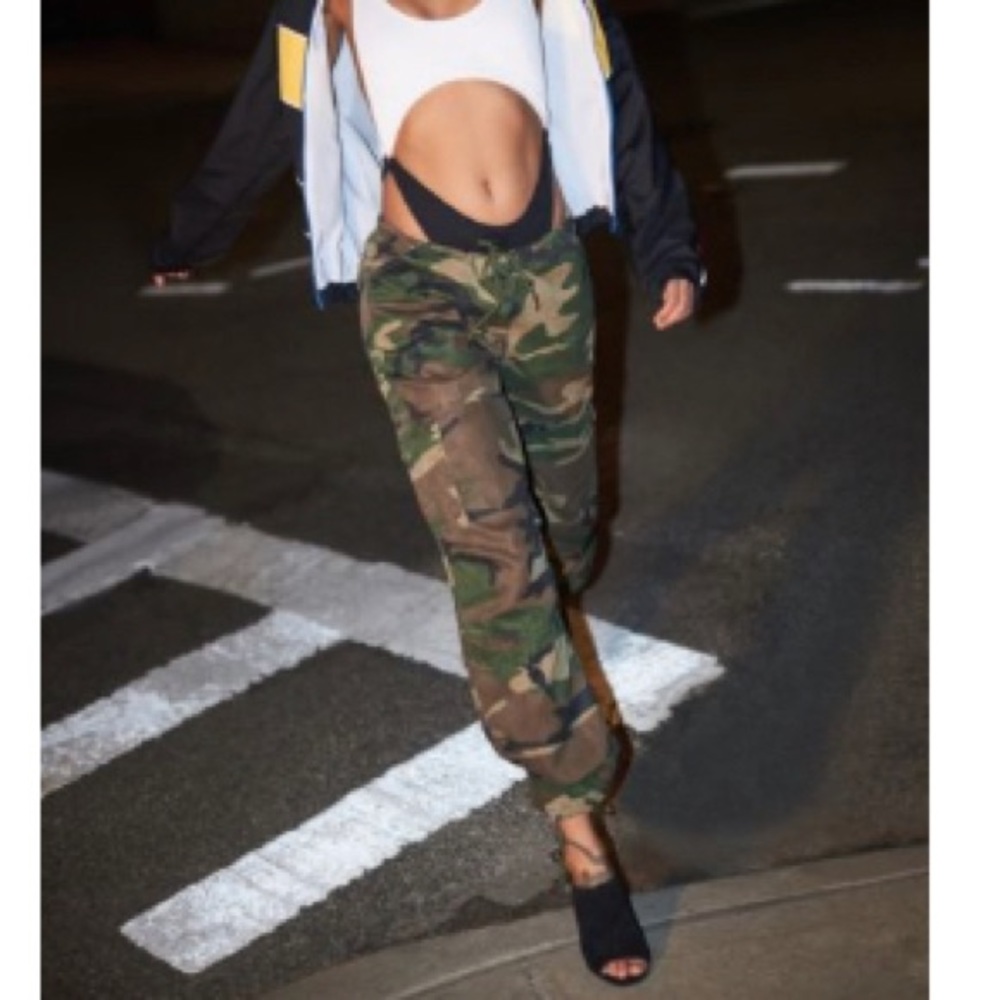 Urban outfitters camo pants